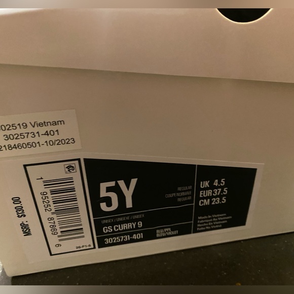 Curry Flow 9 GS 'For The W' - Picture 3 of 4